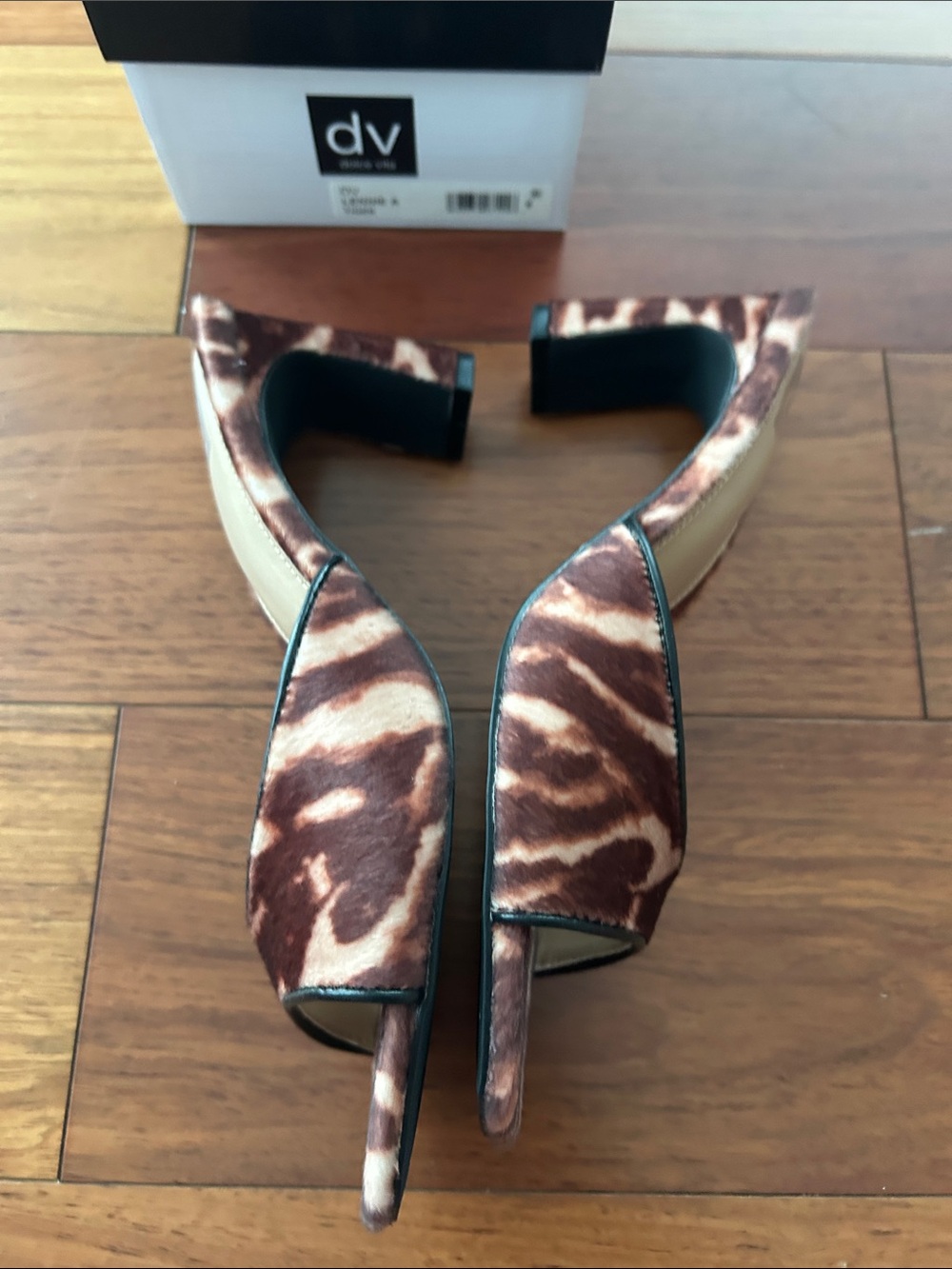 Ladies dolce vita tiger print slide heels new in box - Picture 5 of 10